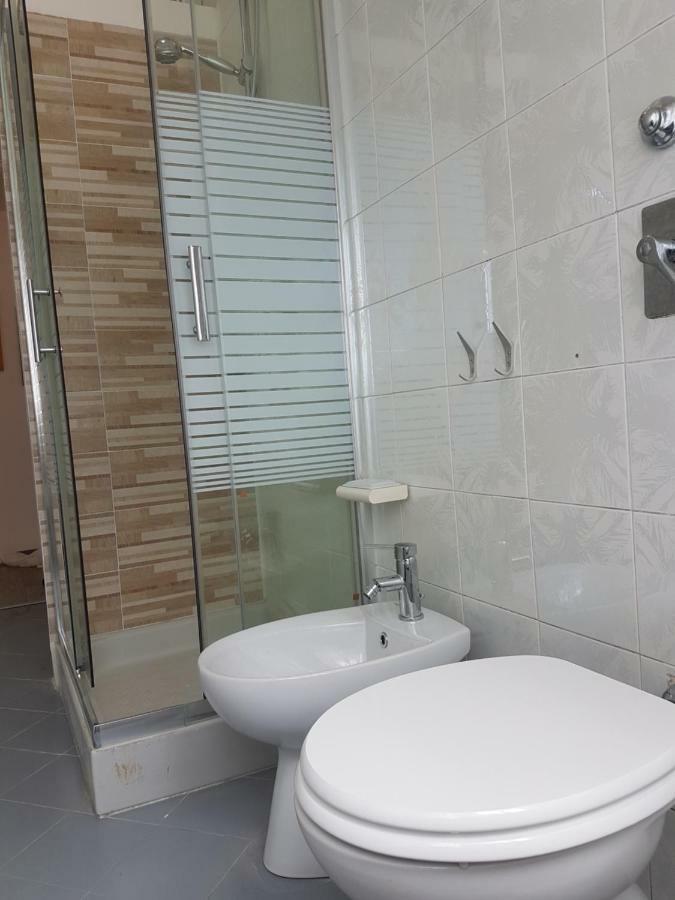 Appartamento Sant Ambrogio Flat *